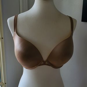 Victoria's secret very sexy pushup bra